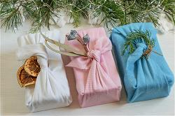 blanket-wrapped-gifts