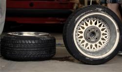 a-car-tire-03