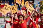 tet-parade-signs