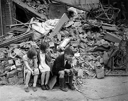 wwii-london-blitz-east-london-children