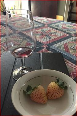 white-strawberry