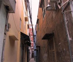 alley-in-saigon