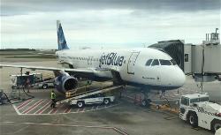 c-chung-khoan-cua-jetblue-gia-tang