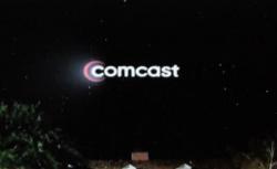 c-comcast-che-dung-cu-diieu-khien-tv-bang-mat