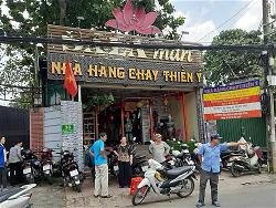 nha-hang-chay-1