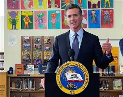 thong-doc-california-gavin-newsom
