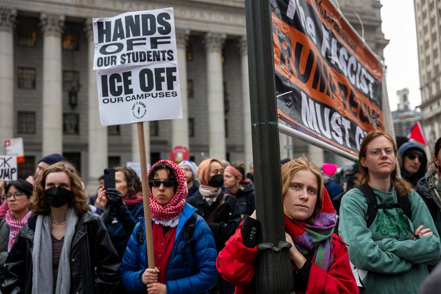 gettyimages-2204745860-phan-doi-ice