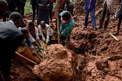 afp-uganda-dat-chui-6-nguoi-chet