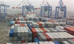 a-seaport-trade-containers