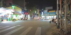 z-1-duong-pho-noel-djf-kjg-js