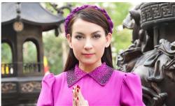 ca-si-phi-nhung-qua-doi