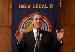 thong-doc-newsom