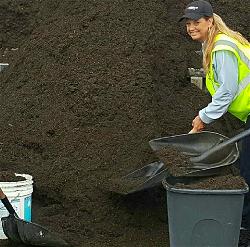 2-photo-from-2017-compost-event