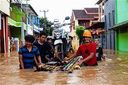 afp-flood-indonesia